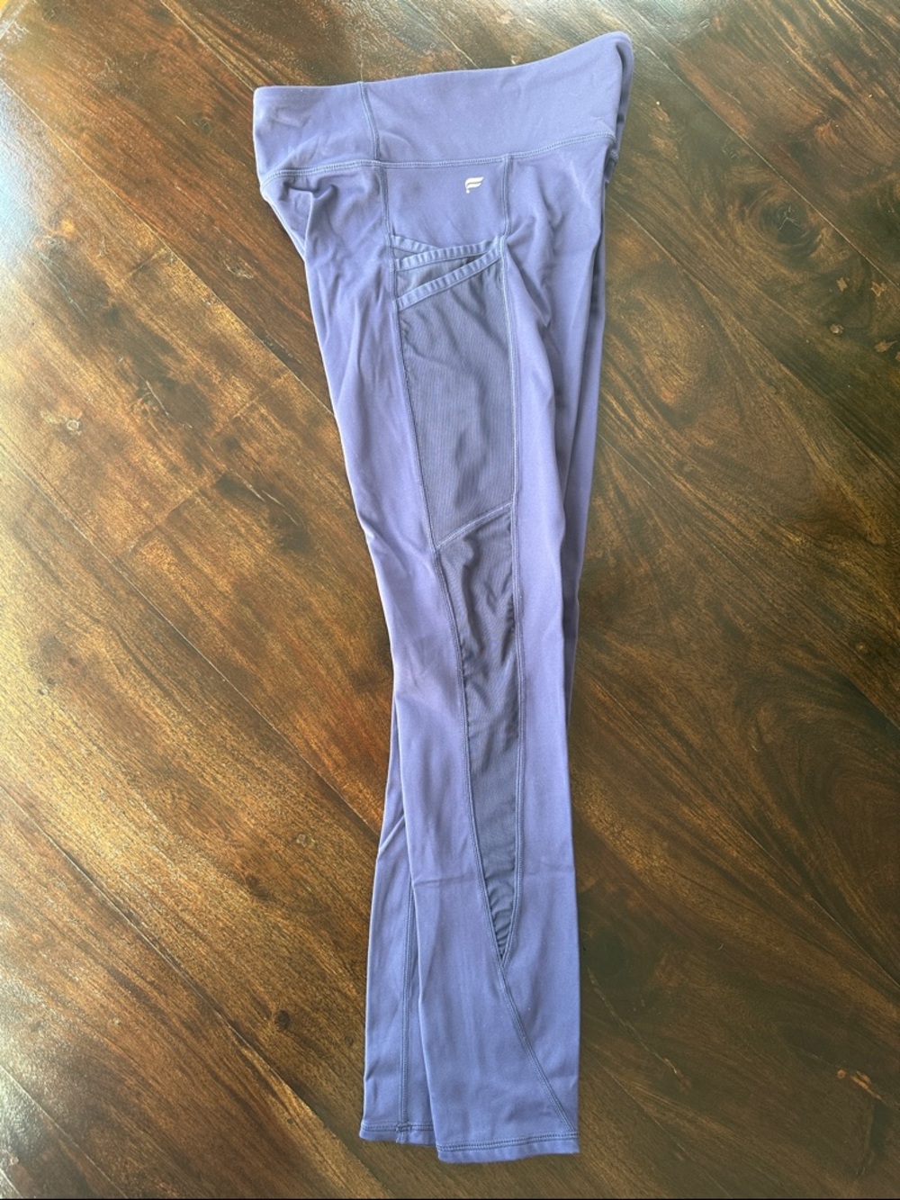 Purple Athletic Leggings with Side Mesh Pockets